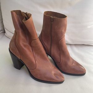 Genuine leather ankle boot. Great quality.